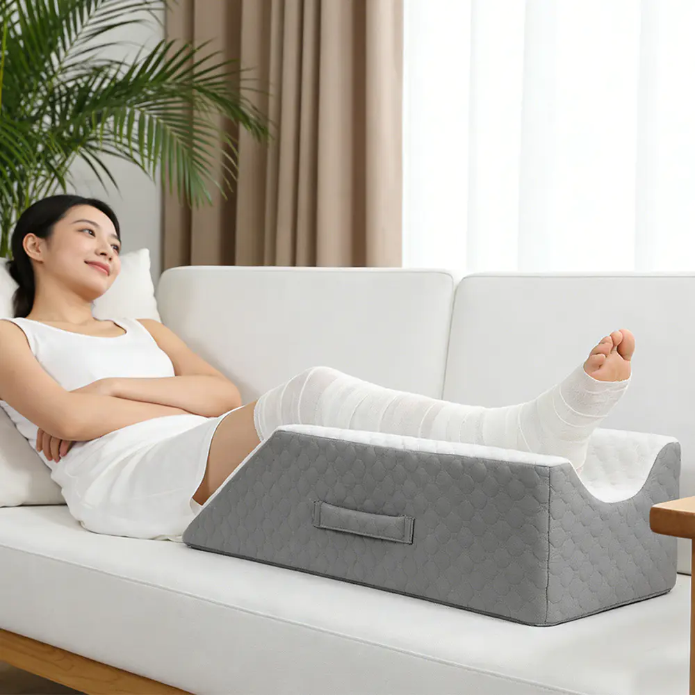 Gối kê chân bằng mút hoạt tính có rãnh